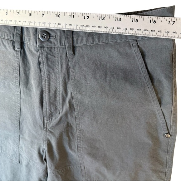 Vuori Barren Pant Classic Fit Shale Gray Colored Mens Size 33 - Picture 4 of 7
